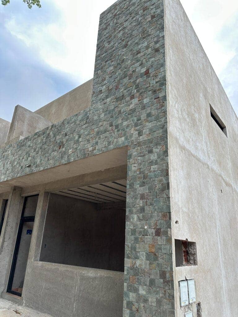 Obra con laja San Luis verde - Piedras Canning foto 2